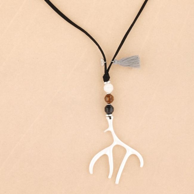 LONG METAL PENDANT NECKLACE