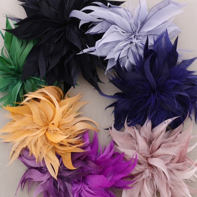 FEATHER BROOCH (ASSORTED SIZES)