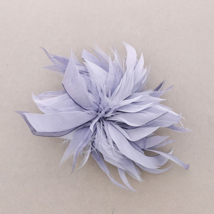 FEATHER BROOCH (ASSORTED SIZES) 2