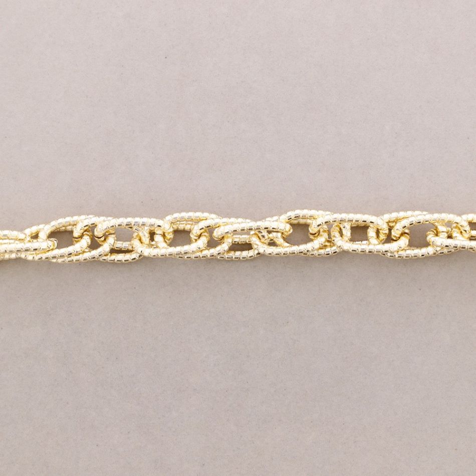 METAL LINK SHORT NECKLACE