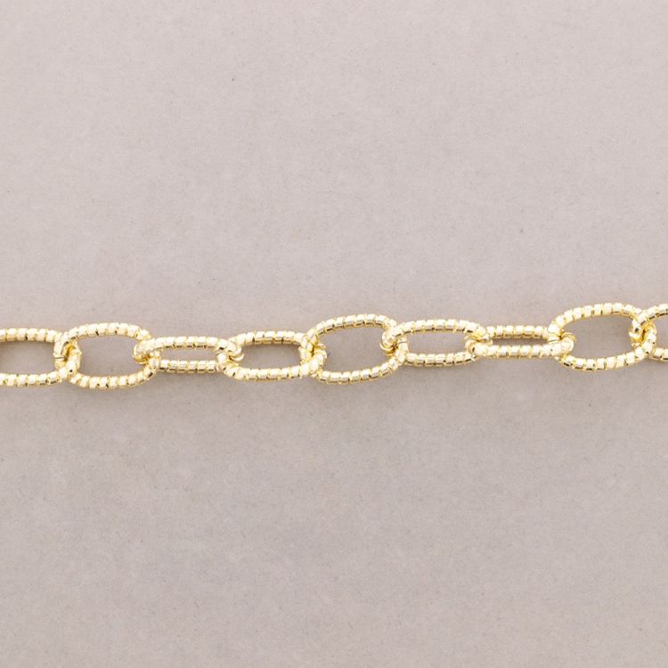 METAL LINK SHORT NECKLACE