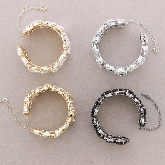 METAL BRACELET WITH CRYSTALS