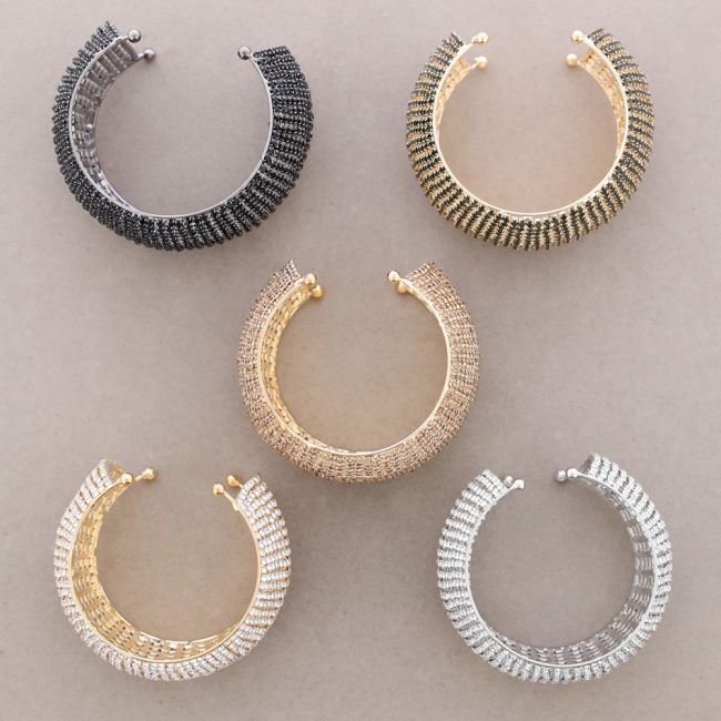 WIDE METAL BRACELET WITH CRYSTALS