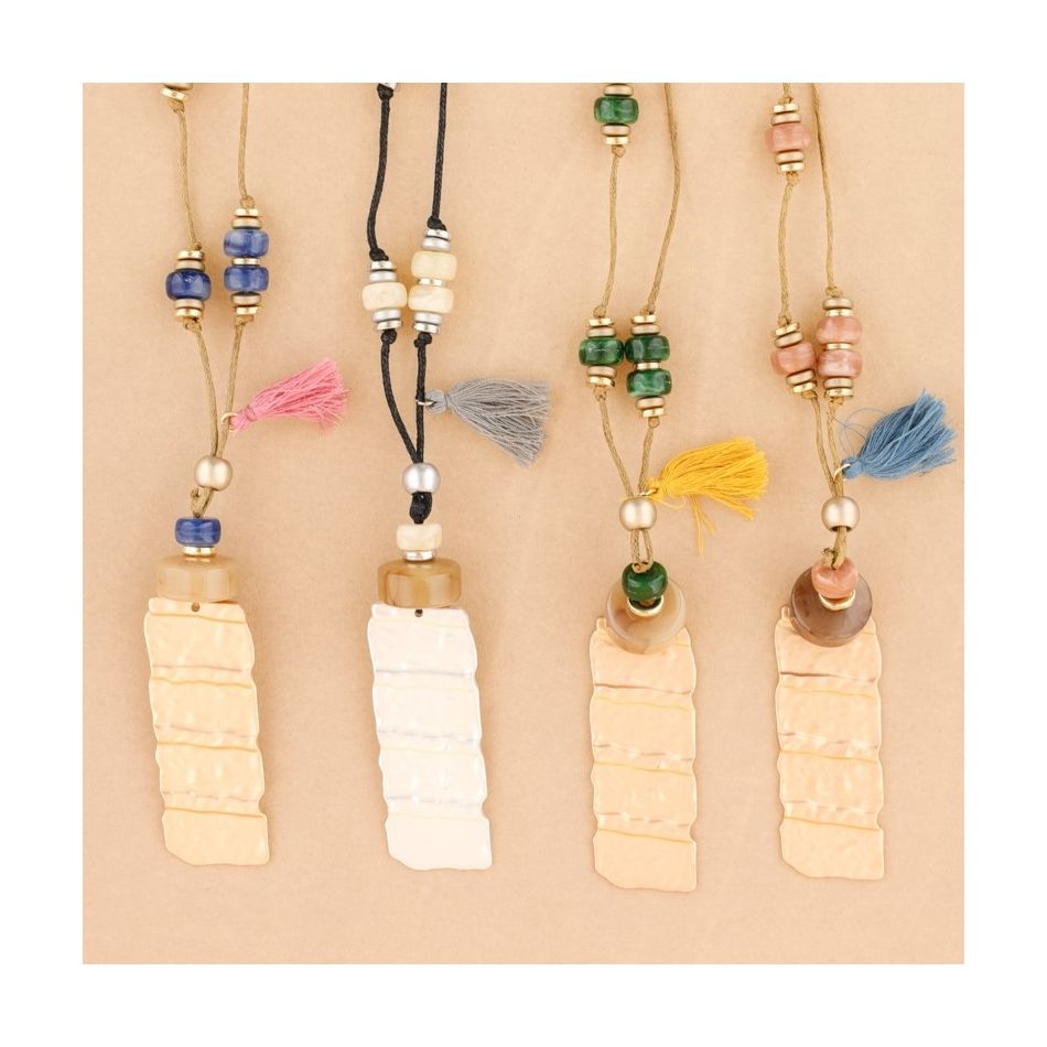 LONG METAL PENDANT NECKLACE