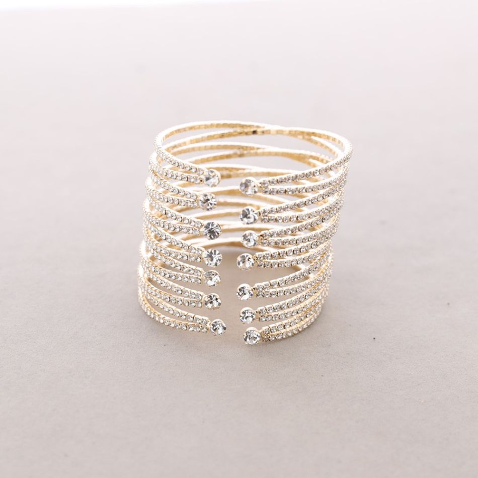 METAL BRACELET WITH CRYSTALS