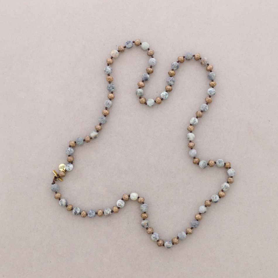 LONG NECKLACE WITH FACETED STONE BEADS