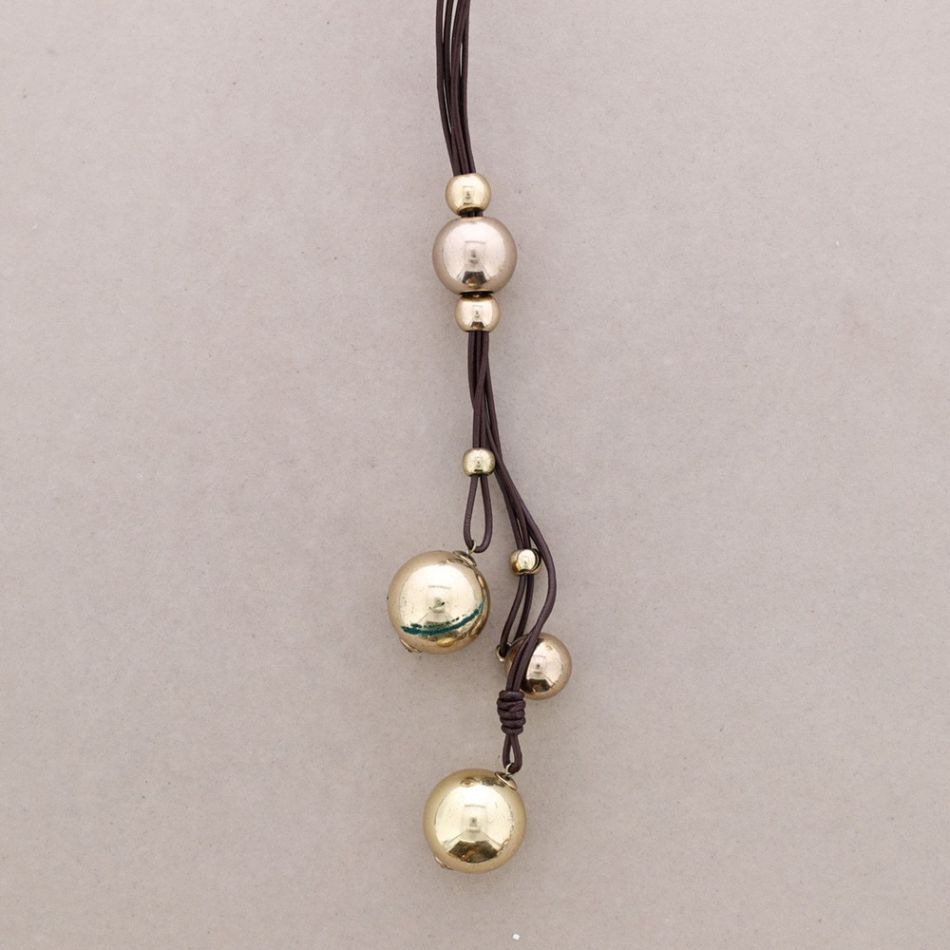 COLLAR LARGO CUERO CUENTAS
