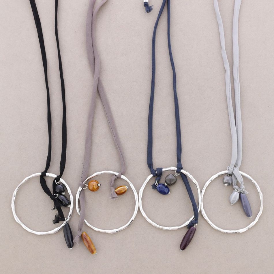 LONG ANTELINA NECKLACE WITH METAL STONES