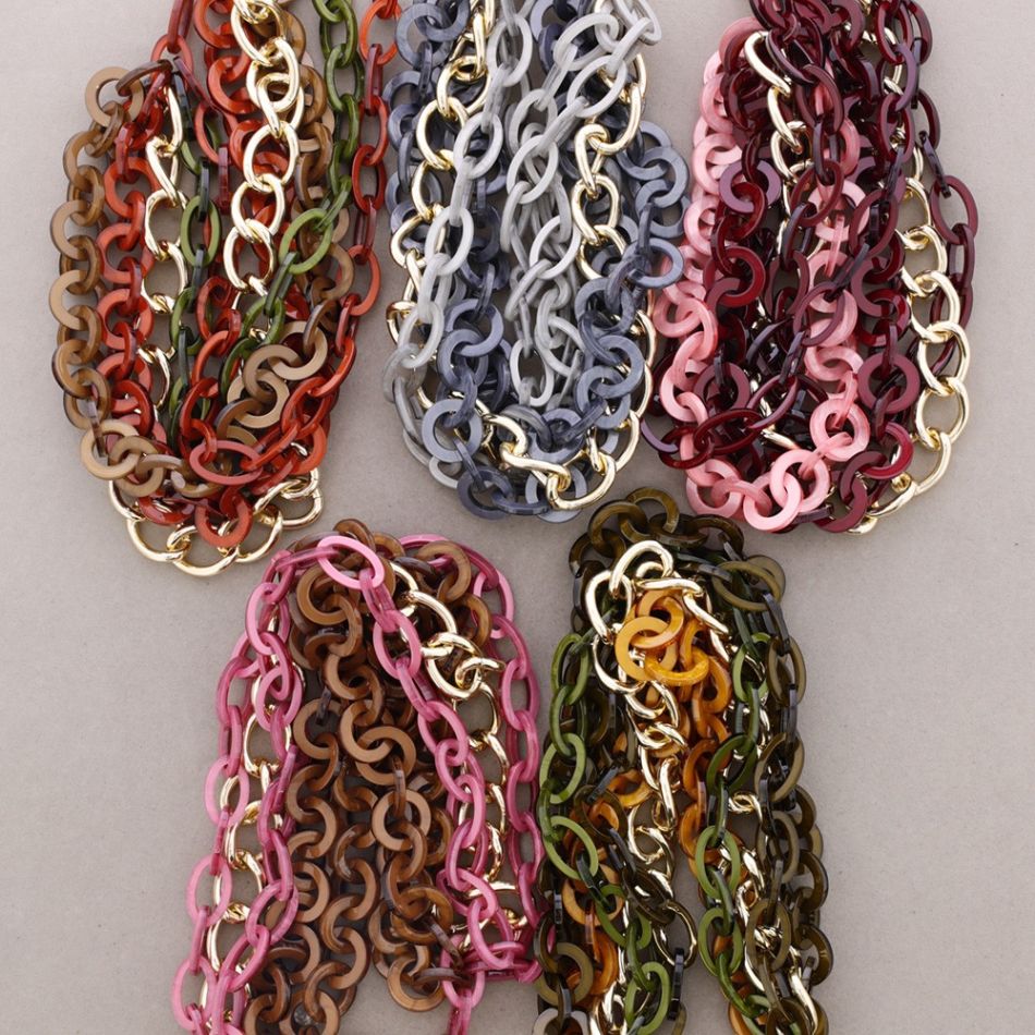 MULTI LINK SHORT NECKLACE
