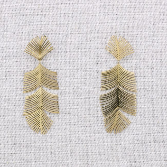 PENDIENTES ACERO HOJA CALADA