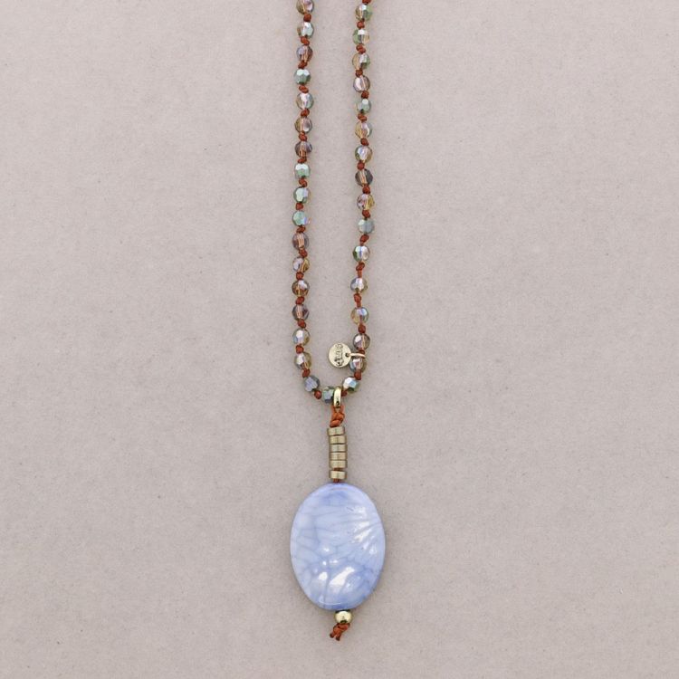 LONG BEAD PENDANT NECKLACE