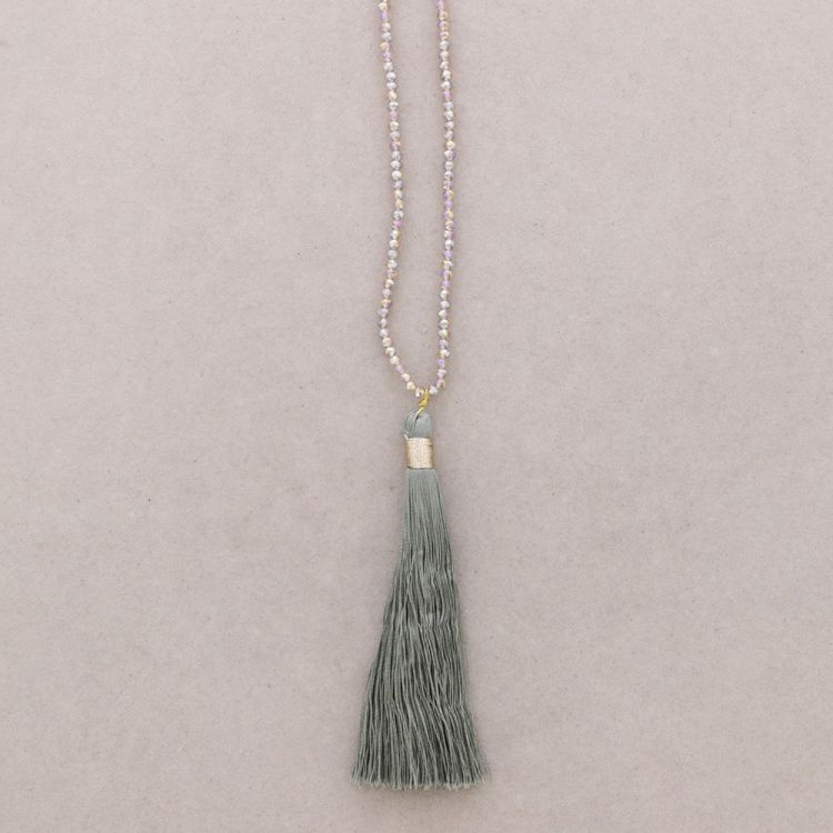 LONG NECKLACE WITH FACETED BEADS PENDANT. FRINGE 2