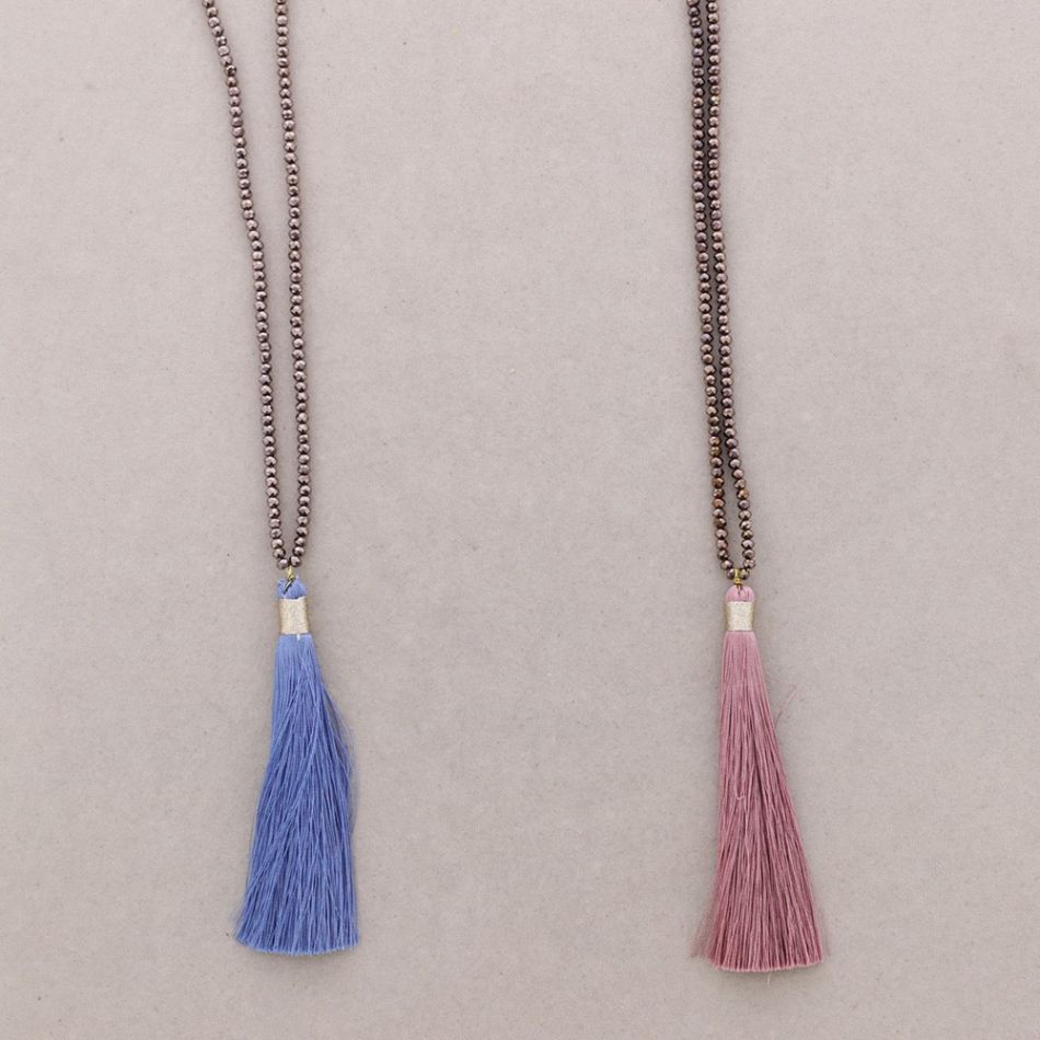 COLLAR LARGO CUENTAS FACETADAS COLG. FLECO