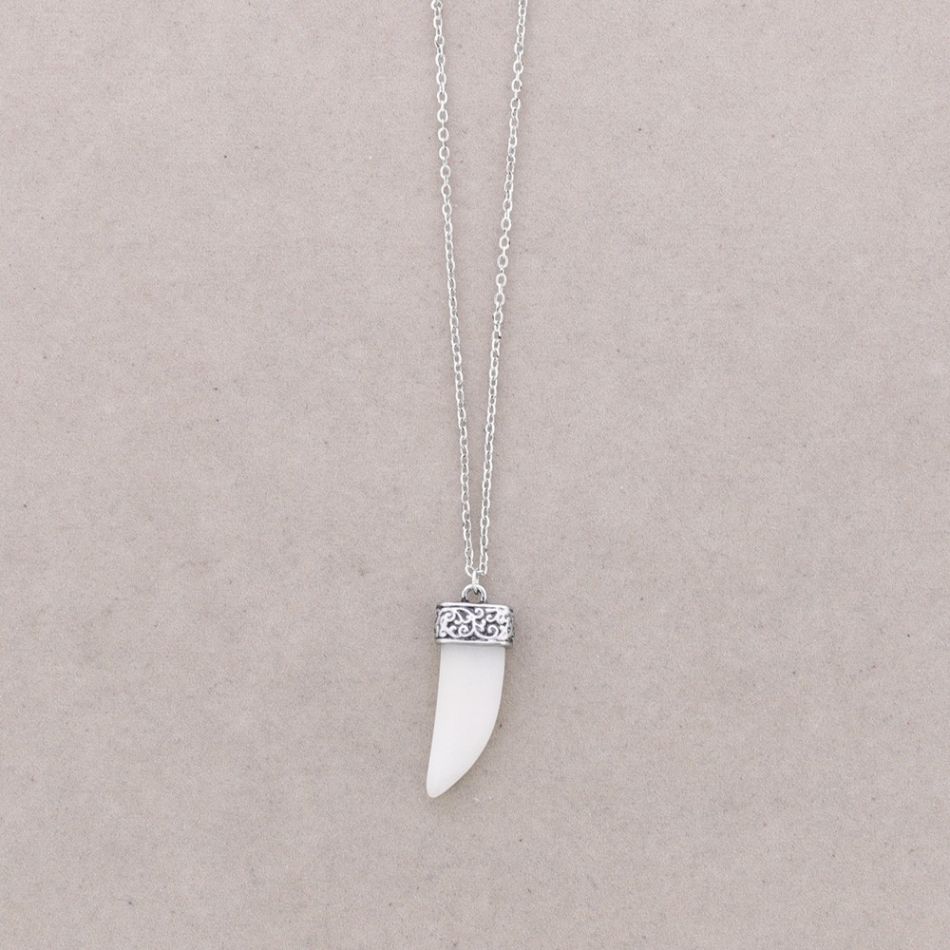 COLLAR LARGO FINO COLG. CUERNO