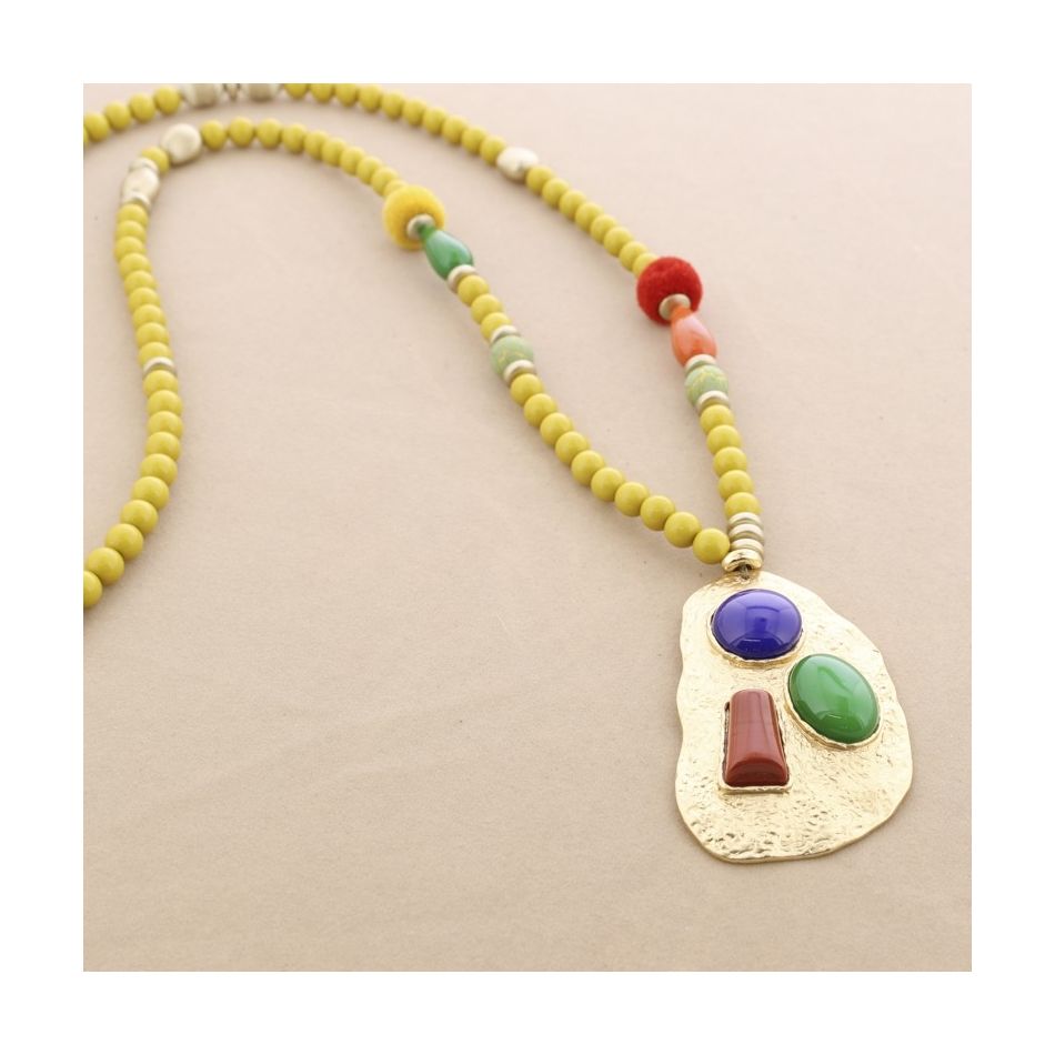COLLAR LARGO CUENTAS RESINA COLGANTE METAL