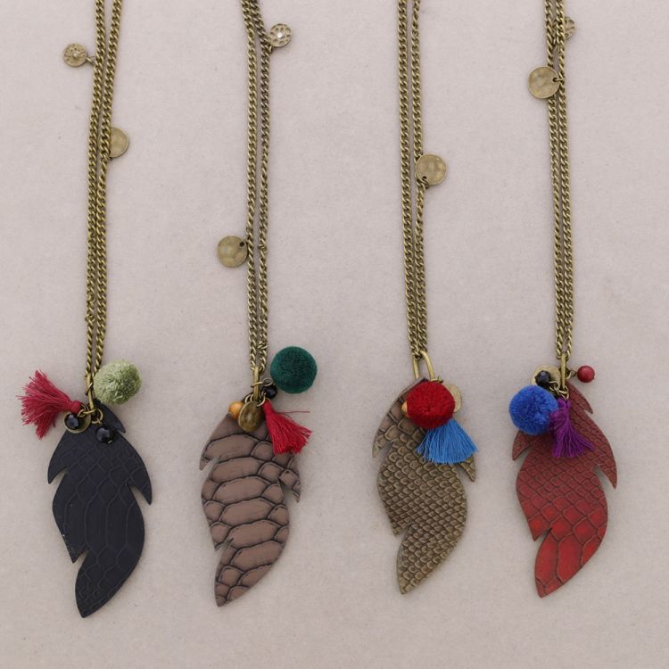 LONG NECKLACE WITH LEATHER BEADS 2