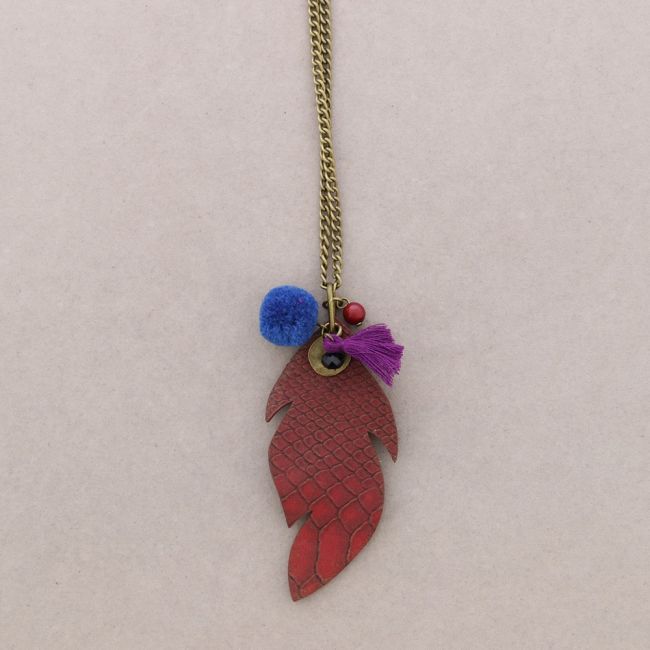 LONG NECKLACE WITH LEATHER BEADS