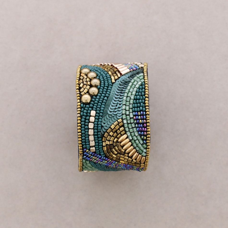 ADJUSTABLE SEQUIN BRACELET