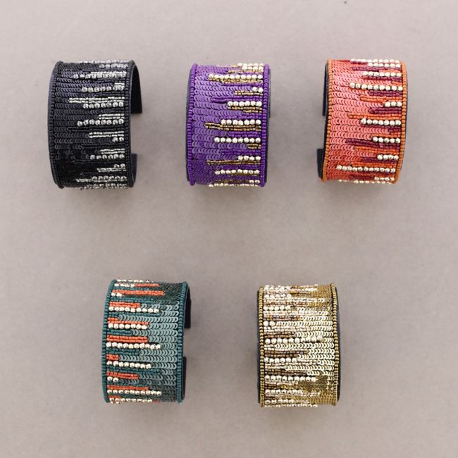 ADJUSTABLE RAIN SEQUIN BRACELET