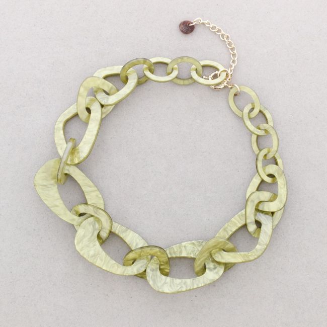 RESIN LINKS NECKLACE