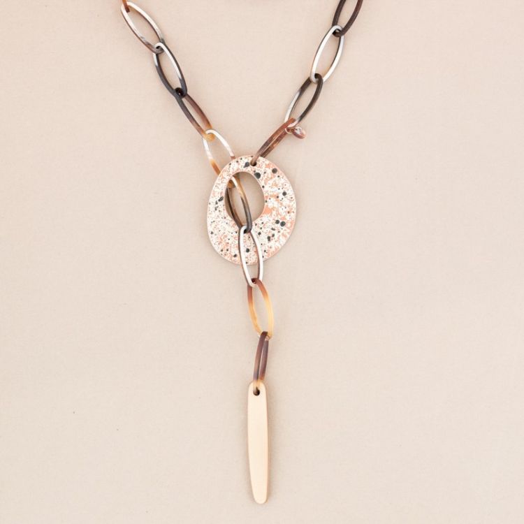 LONG RESIN LINK NECKLACE 2