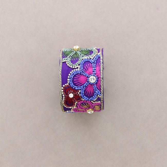 ADJUSTABLE SEQUIN FLOWER BRACELET