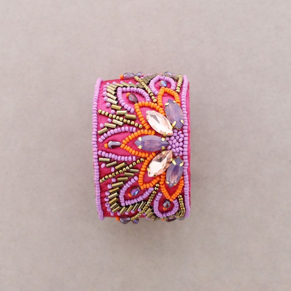 ADJUSTABLE SEQUIN FLOWER BRACELET