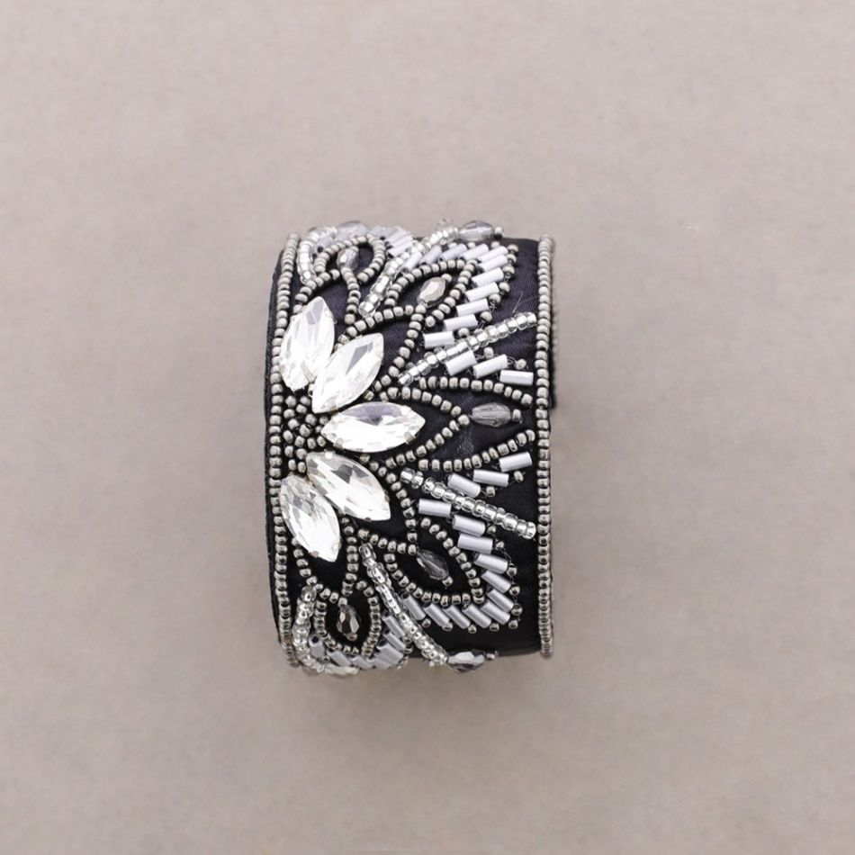 PULSERA AJUSTABLE LENTEJUELAS FLORES