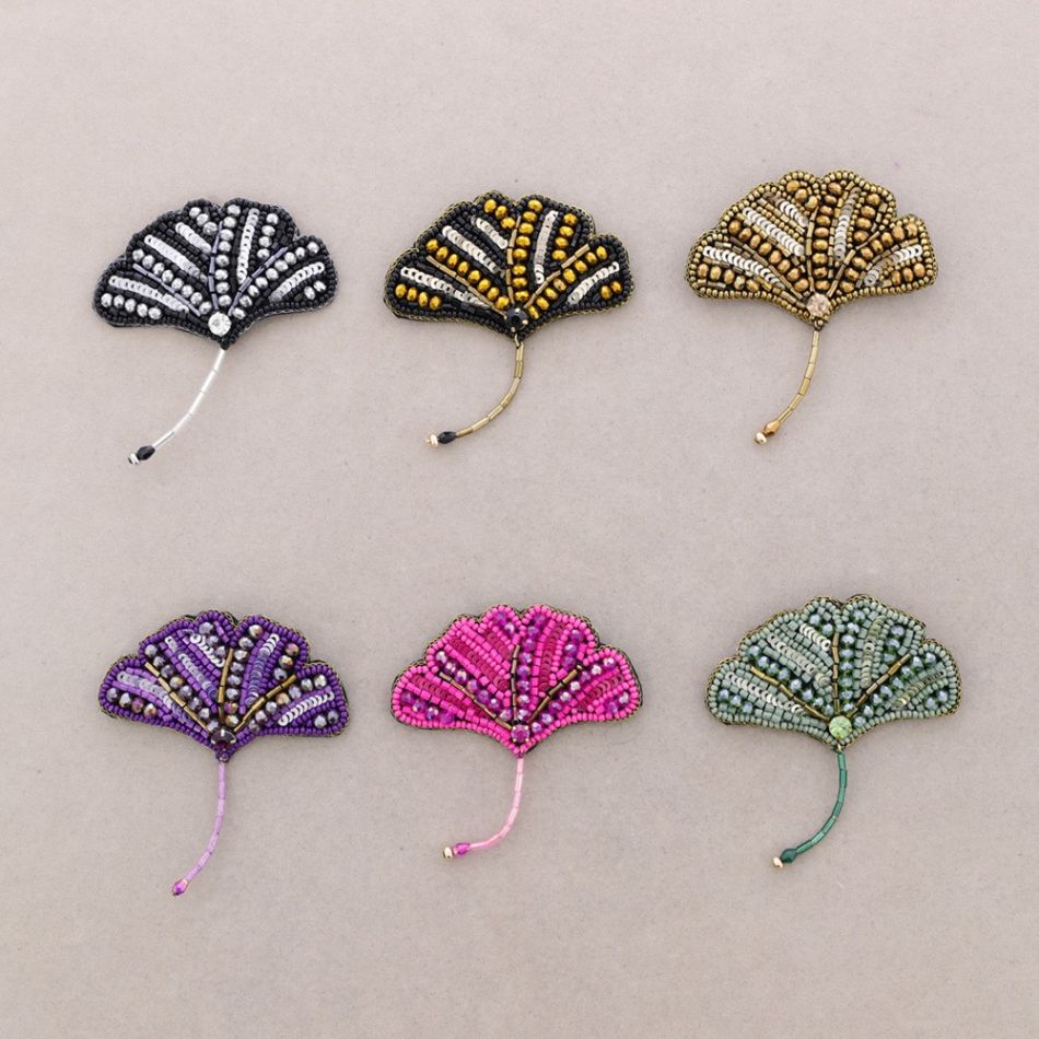 GINGKO LEAF SEQUIN BROOCH