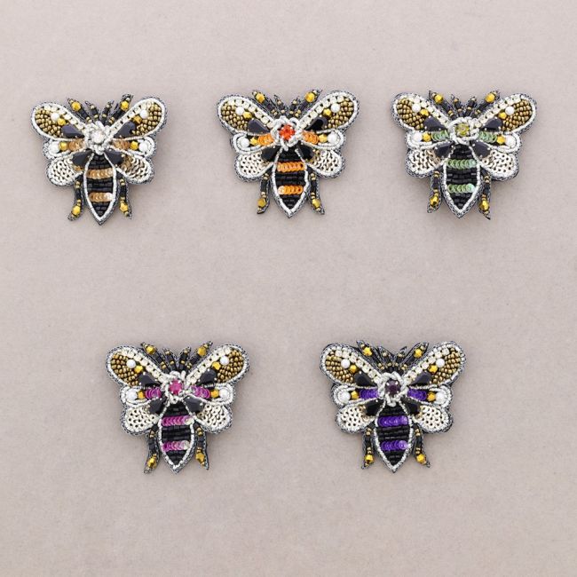 BROCHE LENTEJUELAS ABEJITA