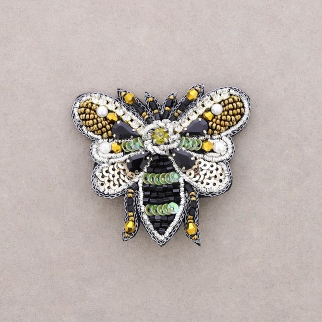 BROCHE LENTEJUELAS ABEJITA