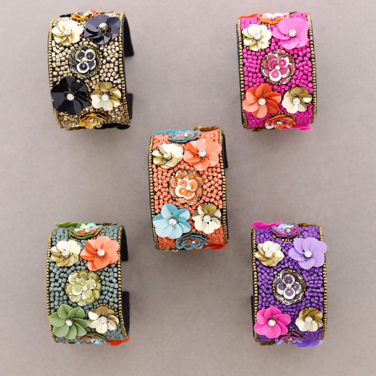 ADJUSTABLE SEQUIN BRACELET 2