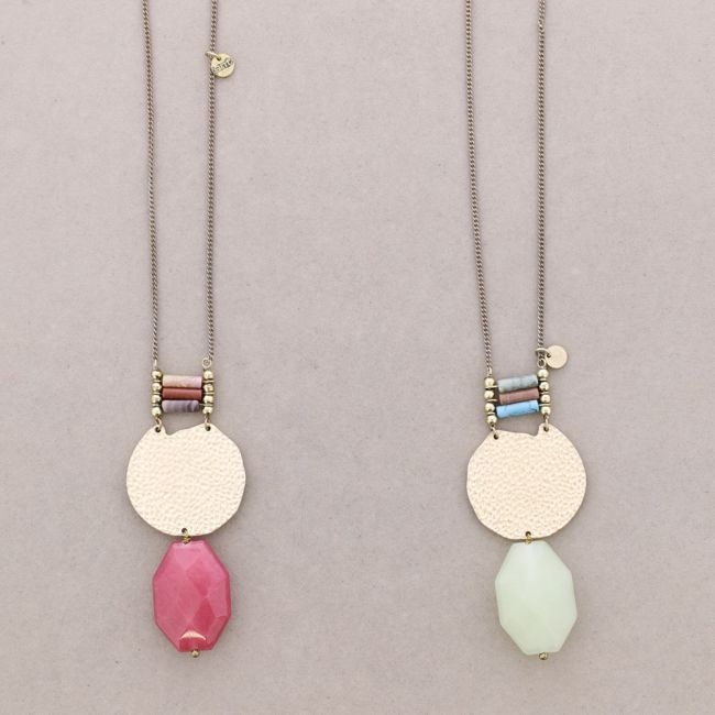 COLLAR LARGO COLG. METAL PIEDRAS