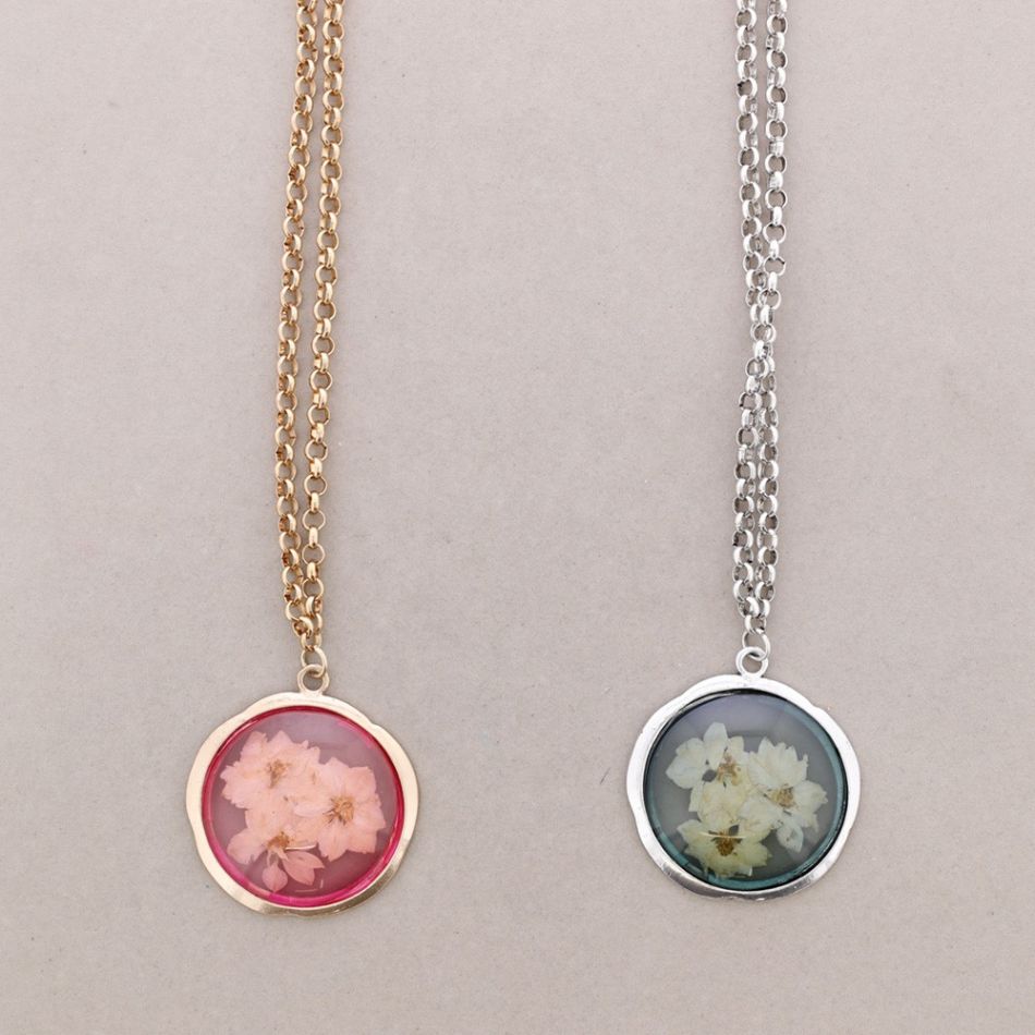 LONG NECKLACE PENDANT METAL RESIN