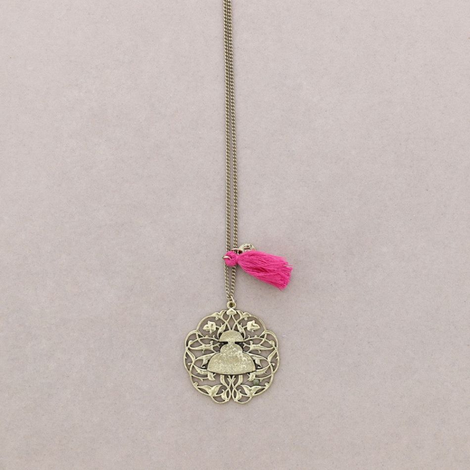 LONG NECKLACE WITH MEDALLION MENINA