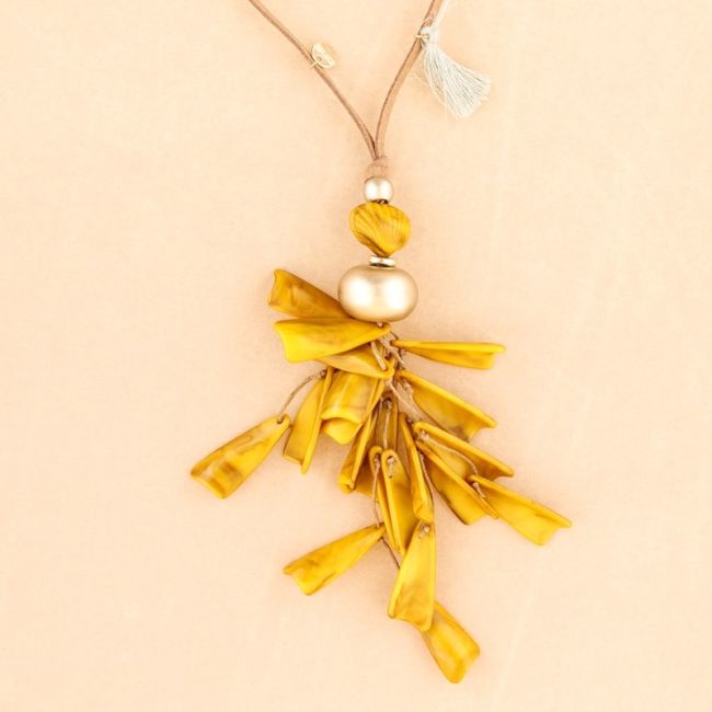 COLLAR LARGO COLGANTE RESINA