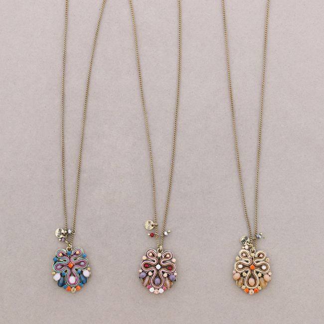 COLLAR LARGO COLG. CUENTAS INCRUSTADAS