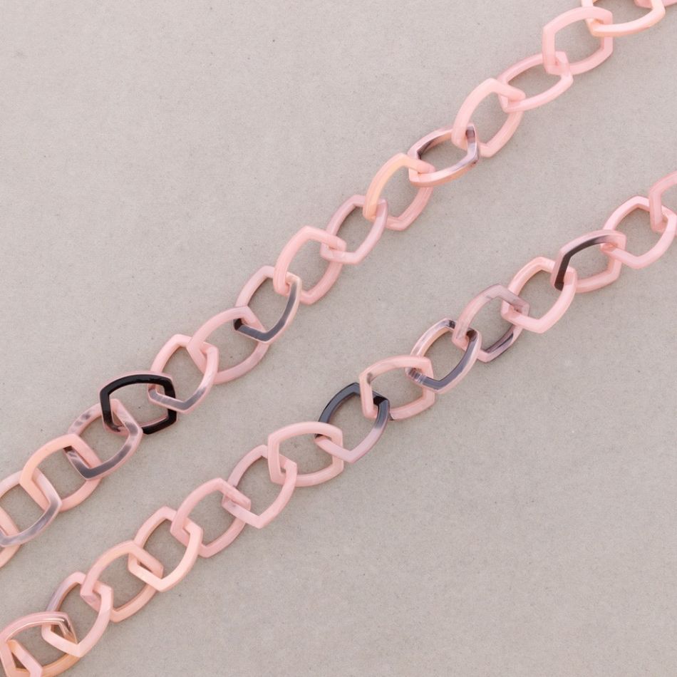 LONG RESIN LINK NECKLACE