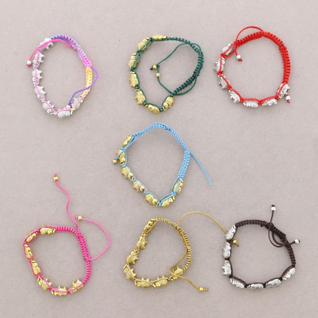 PULSERA MACRAME CUENTAS METAL