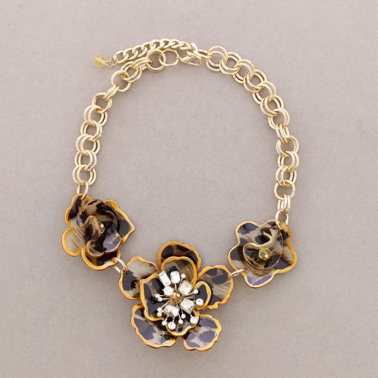 RESIN FLOWER CHOKER 2