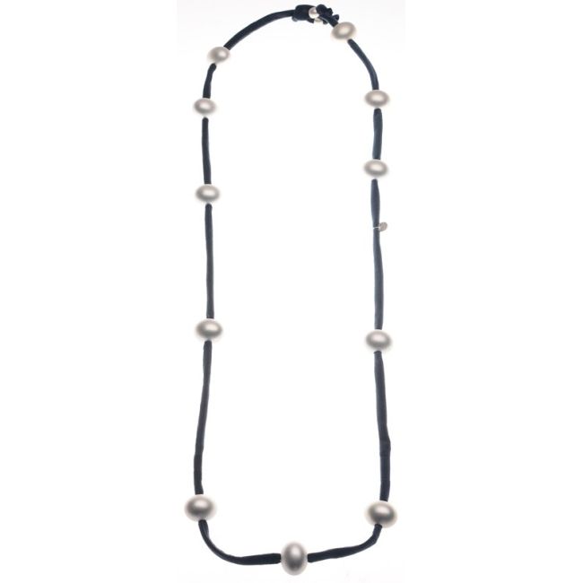 COLLAR LARGO TERCIOPELO CUENTAS IMITACIÓN METAL