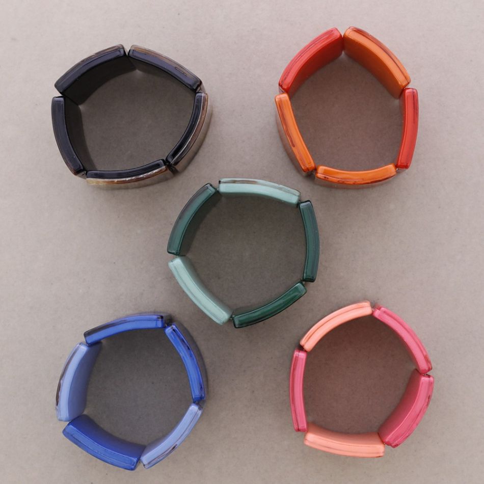 PULSERA ELÁSTICA CUENTAS RESINA