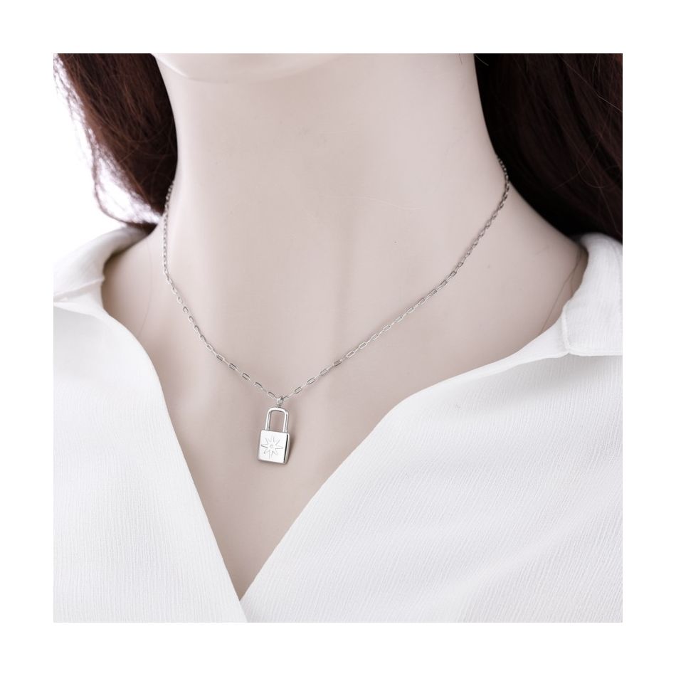 STEEL PADLOCK PENDANT SHORT NECKLACE