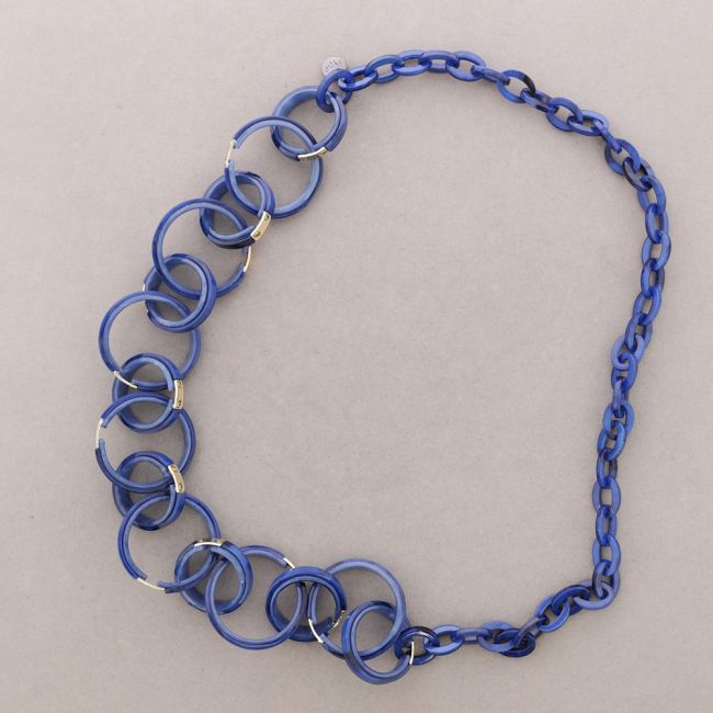 LONG RESIN LINK NECKLACE