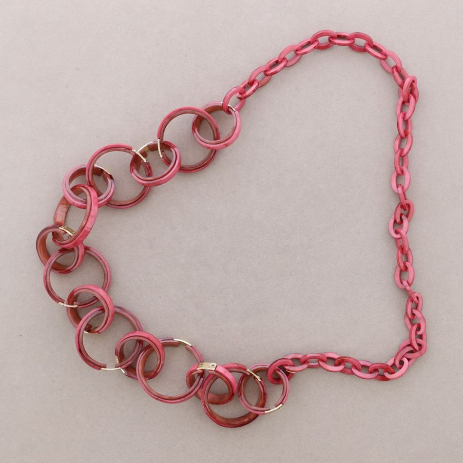 LONG RESIN LINK NECKLACE