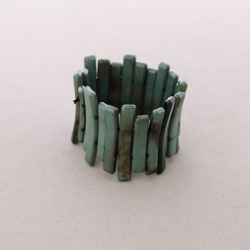ELASTIC BRACELET WITH RESIN BEADS