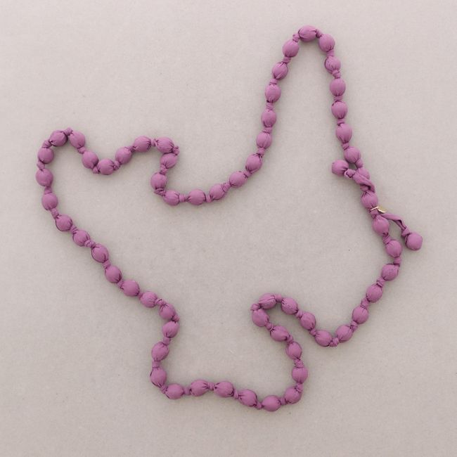LONG NECKLACE WITH COATED BALLS KNOTS 12MM*1.2M