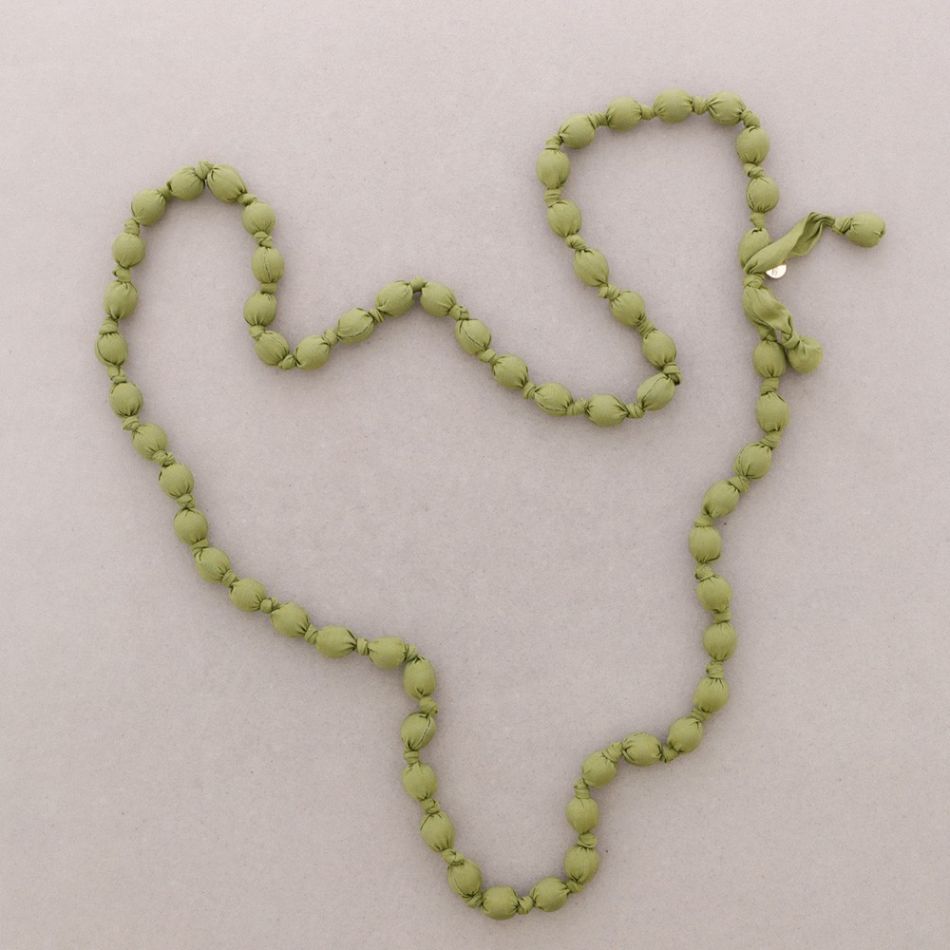 LONG NECKLACE WITH COATED BALLS KNOTS 12MM*1.2M