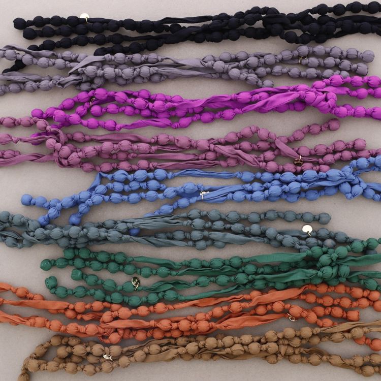 LONG NECKLACE WITH COATED BALLS KNOTS 2