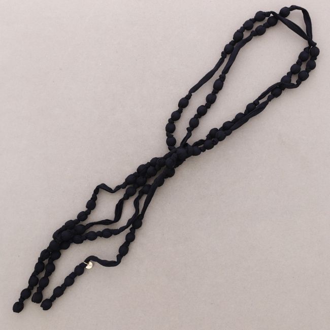 COLLAR LARGO NUDOS BOLAS REVESTIDAS